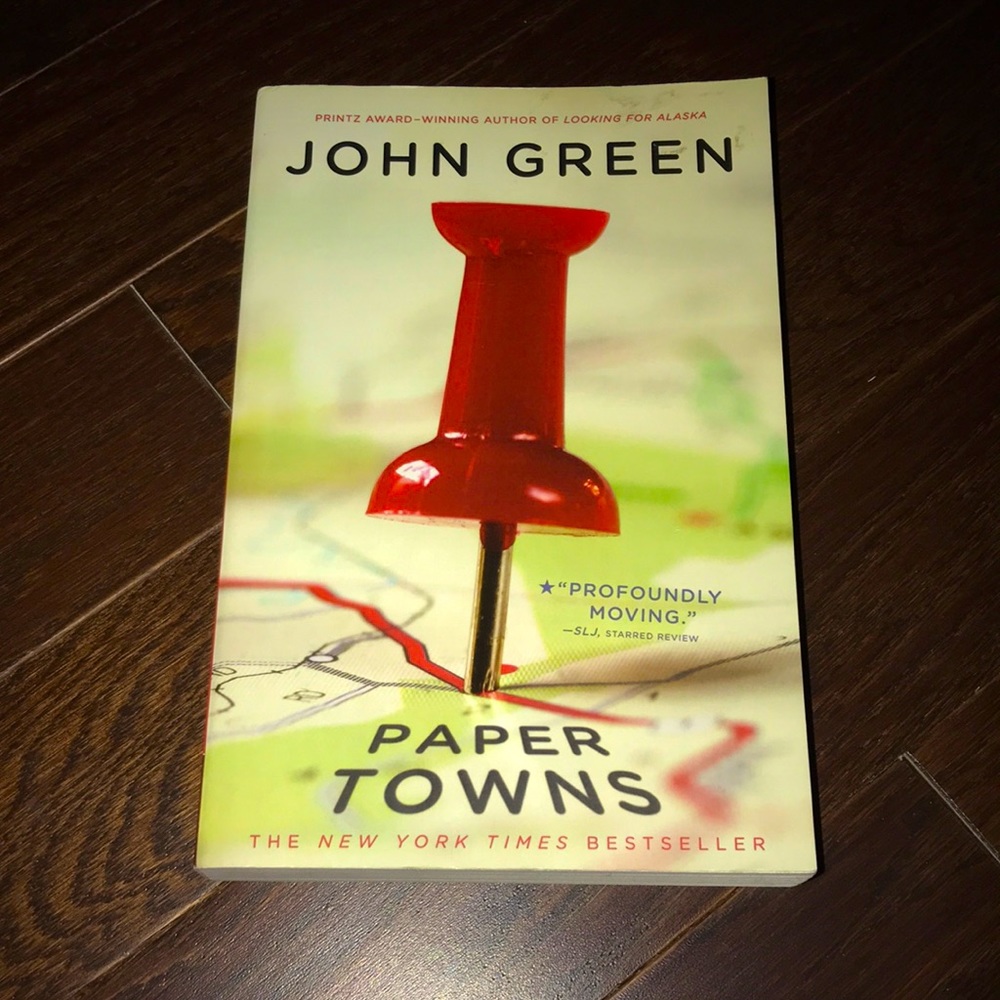 Paperback Book - Paper Towns